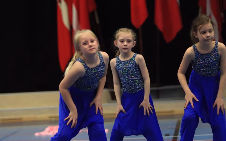 Mini Dancers Fra Outrup Strålede