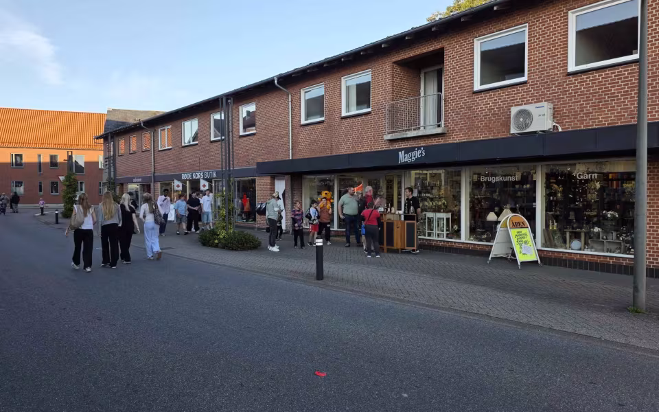 Billeder fra - Et brag af en Late Night fredag aften i Ølgod.