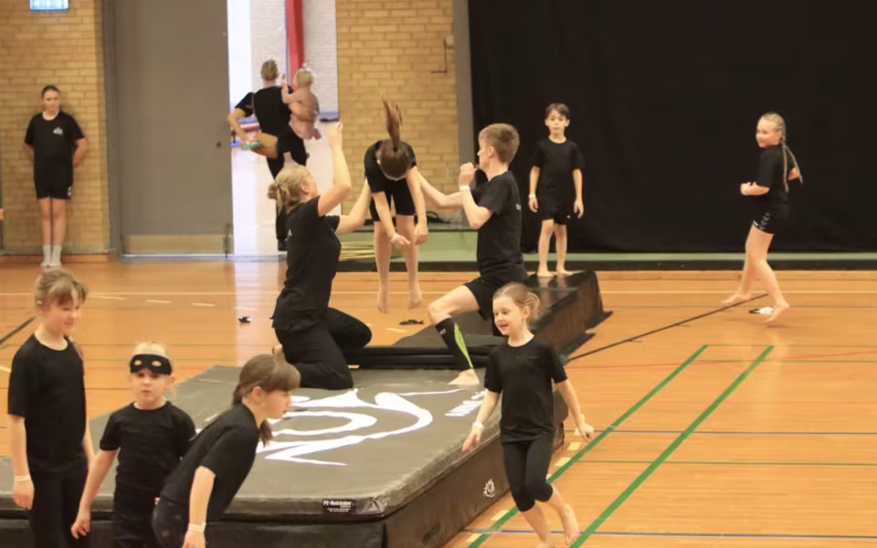 Springfiduserne Stråler ved Forårsopvisning