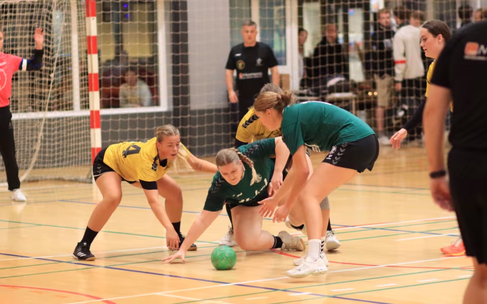 Begge Blåbjerg Hold Led Nederlag