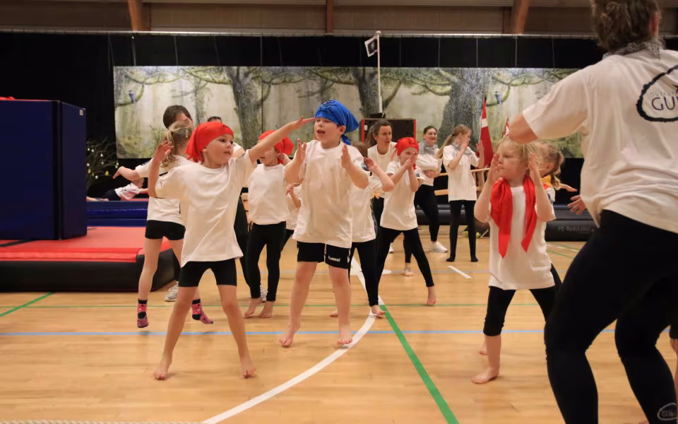 Forårsstemning i Outrup med GUB Gymnastik