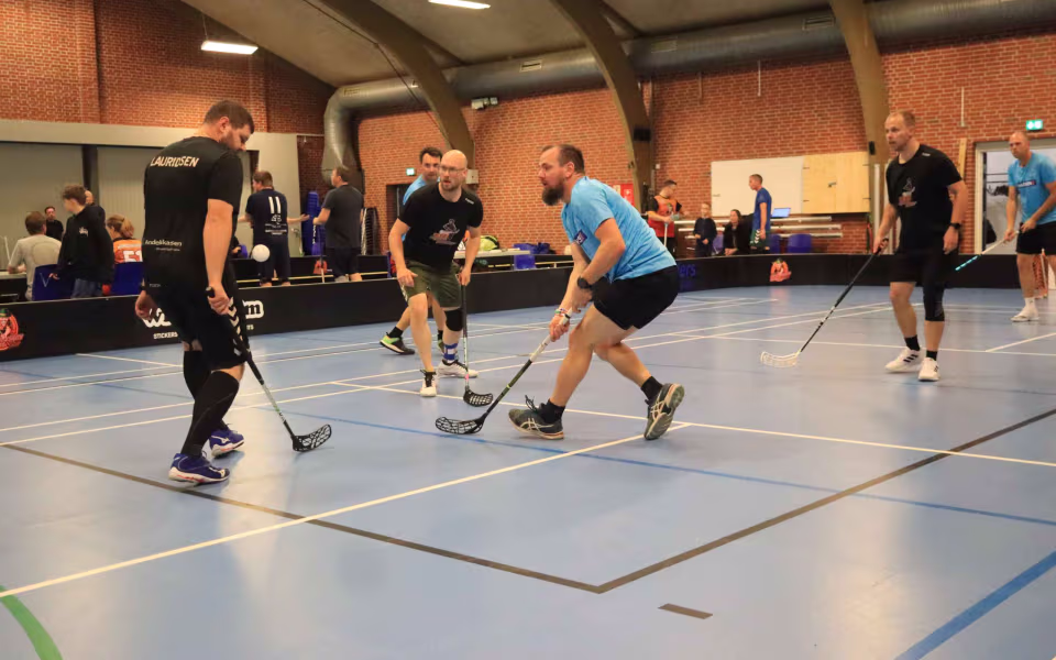 Floorball-sæson skudt i gang