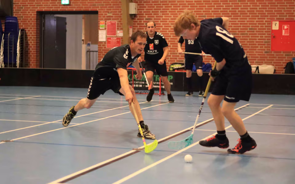 Floorball-sæson skudt i gang
