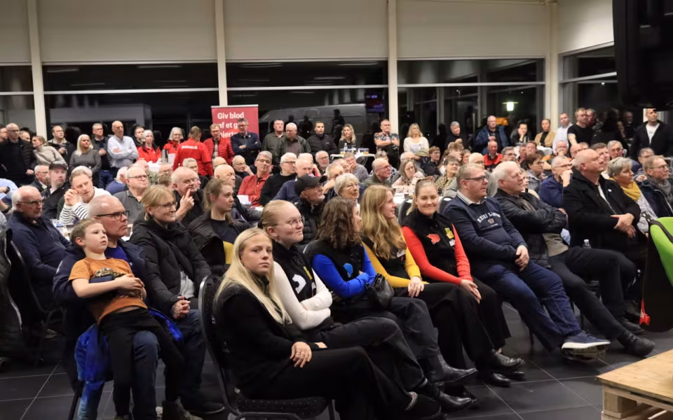 Speedwayfans samledes til sæsonstartaften