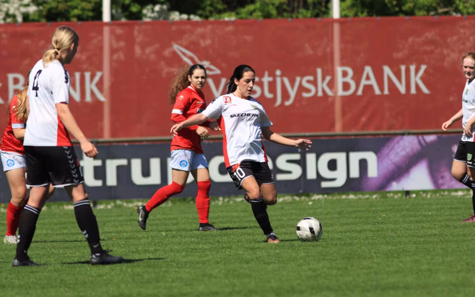 Varde U-19 piger sejrer hjemme