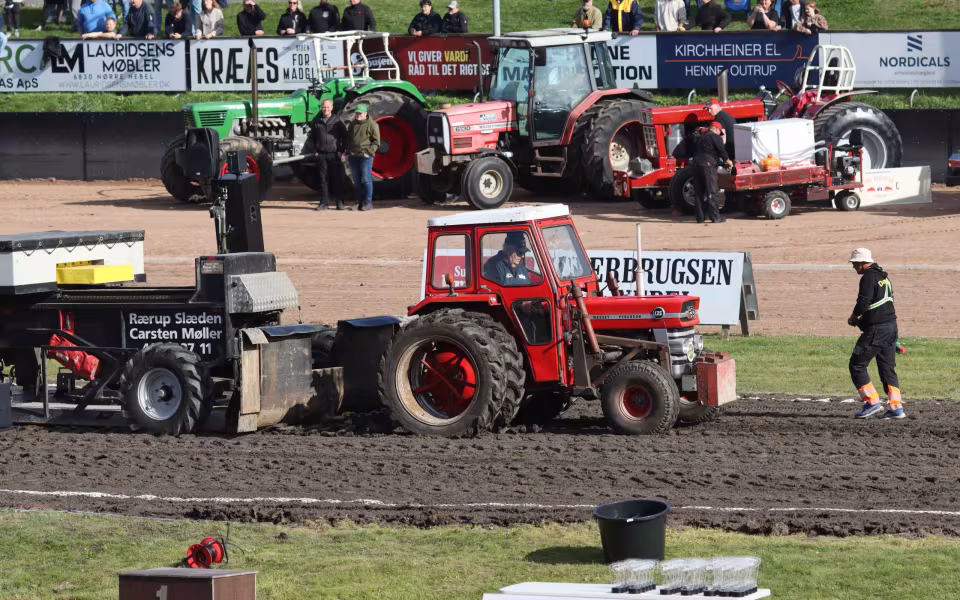 Powerpull og Truckshow skabte folkefest i Outrup