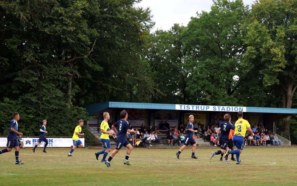 HTS-serie 1 åbner efterårssæsonen med fortjent 3-0-sejr - Se filmklip fra kampen