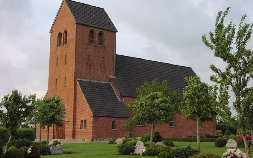 Rousthøje Kirke