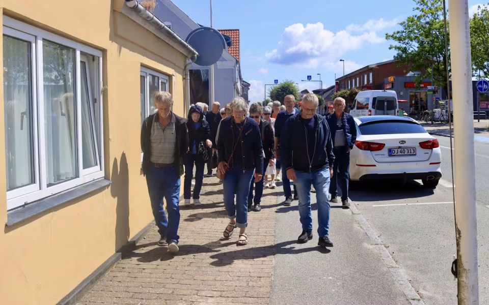 Seniorfest med rundtur og hyldestindslag
