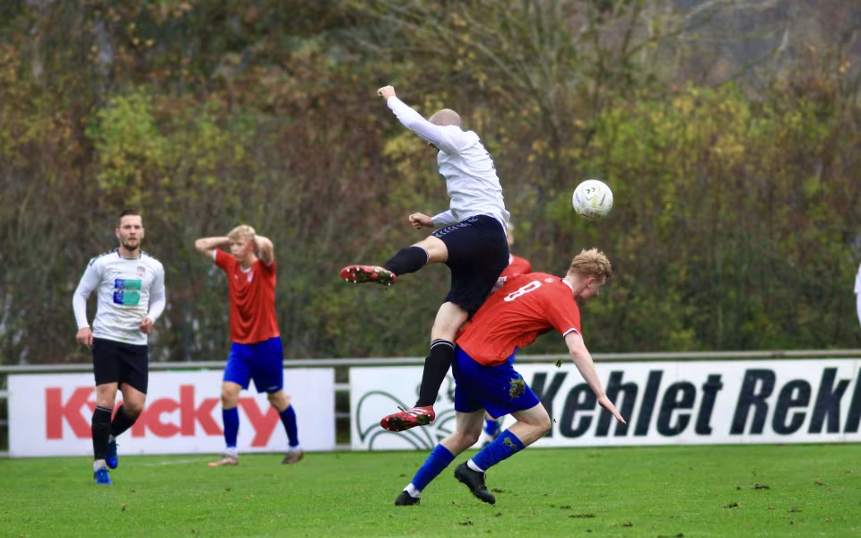 Varde IF Fodbold Nedrykning Og Sejre