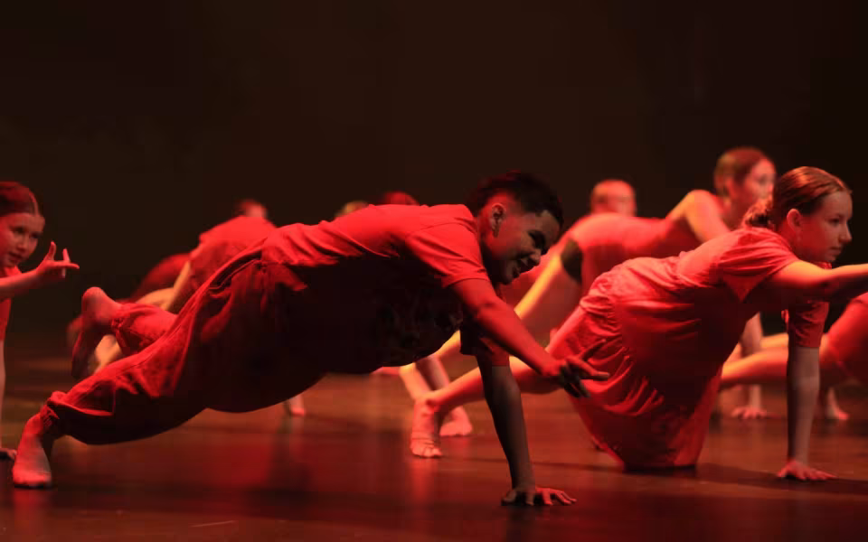 Dance Company Twenty Juleshow begejstrede 1200 publikummer