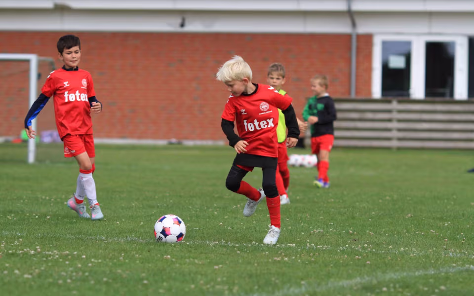 Sol over fodboldskolen