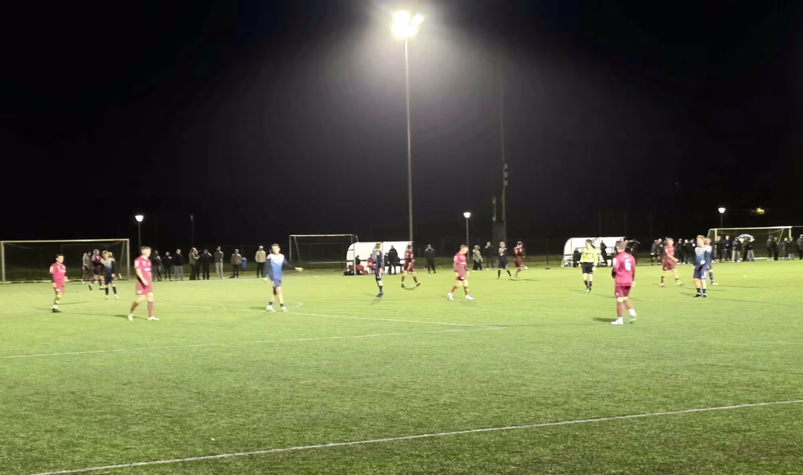 HTS Serie 1 fodbold – En sæson med hjerte, vilje og hjemmebanestyrke.