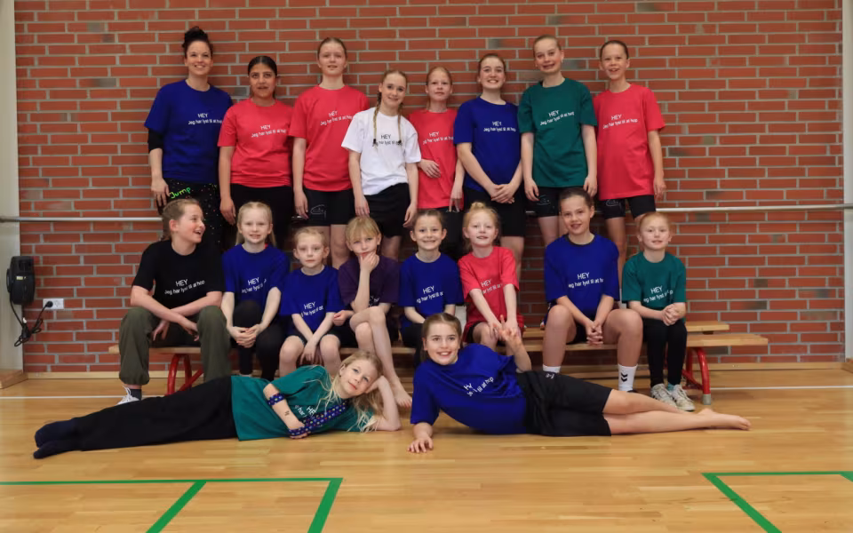 Forårsopvisning styrker integration i Outrup