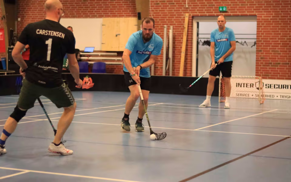 Floorball-sæson skudt i gang