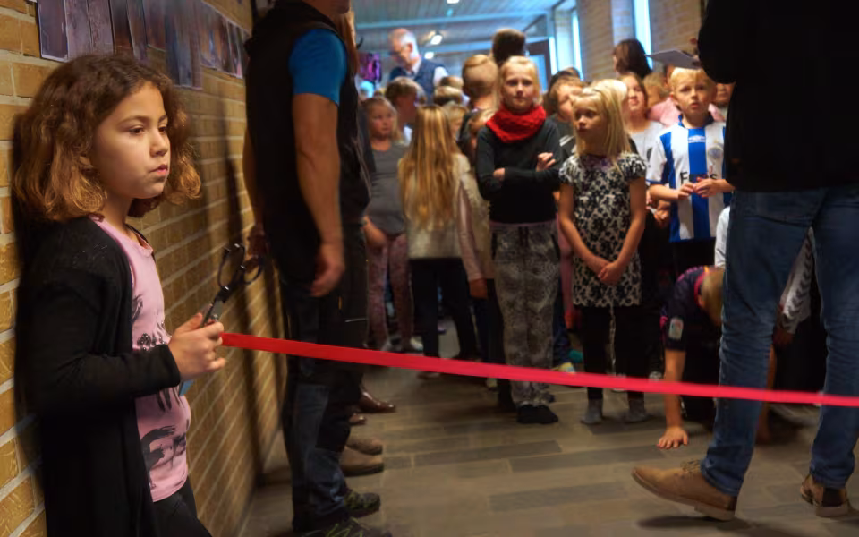 Det nye billedkunstlokale indviet på Ansager skole af skolechef i Varde Kommen, Karen Mortensen