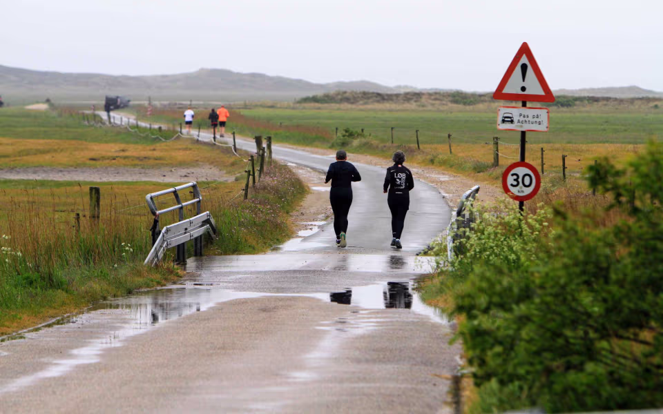 Løbefest trods regn i Ho