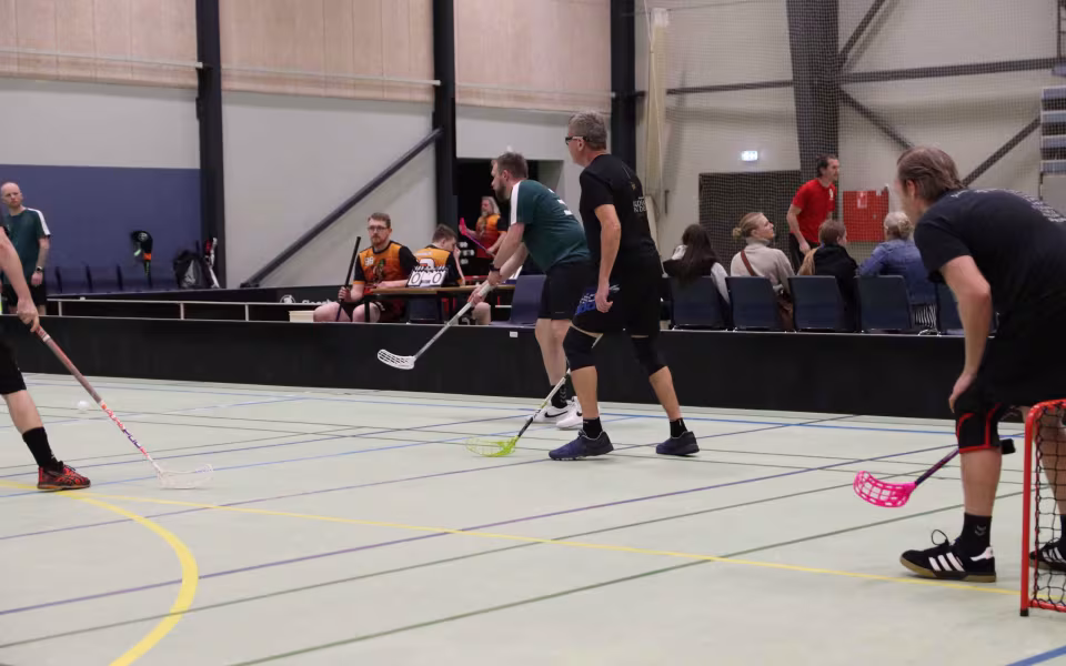 Varde-mesterskab i floorball afholdt