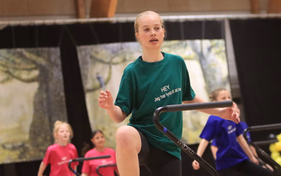 Forårsopvisning styrker integration i Outrup