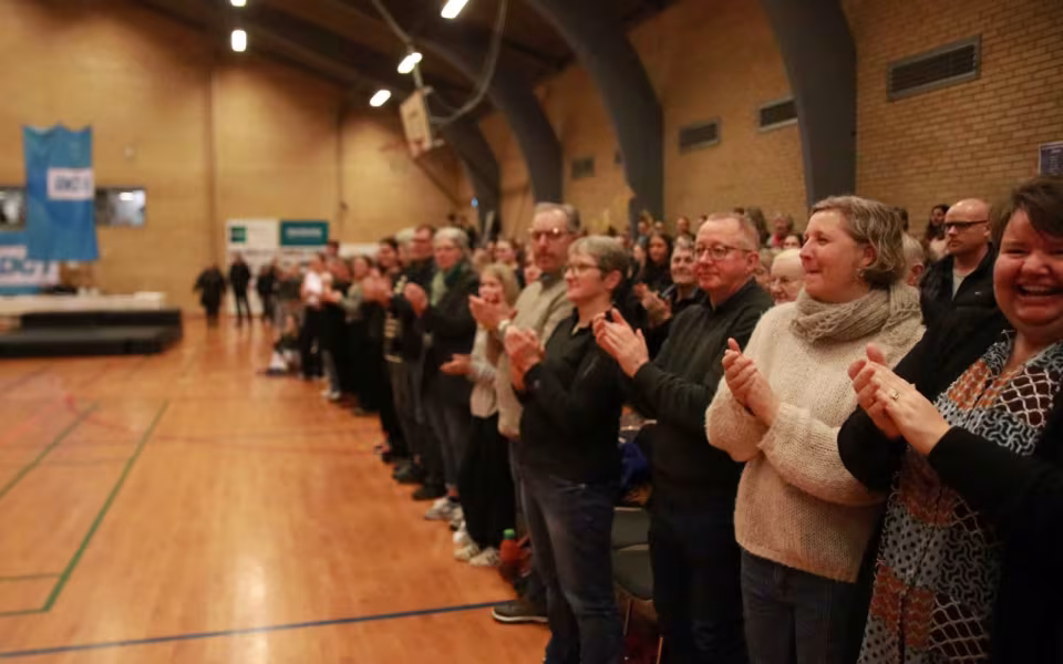 Seniorer fejrer gymnastik og fællesskab