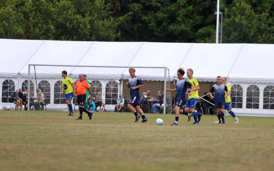 HTS-serie 1 åbner efterårssæsonen med fortjent 3-0-sejr - Se filmklip fra kampen
