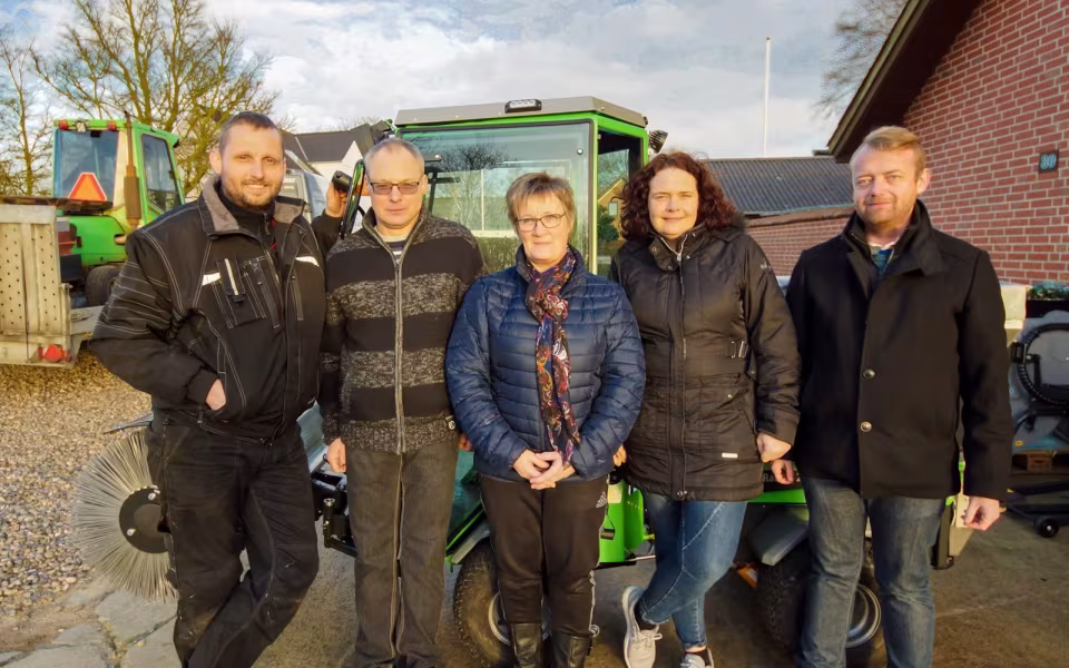 Ny Traktor til snerydning og græslåening i Fåborg og omegn!