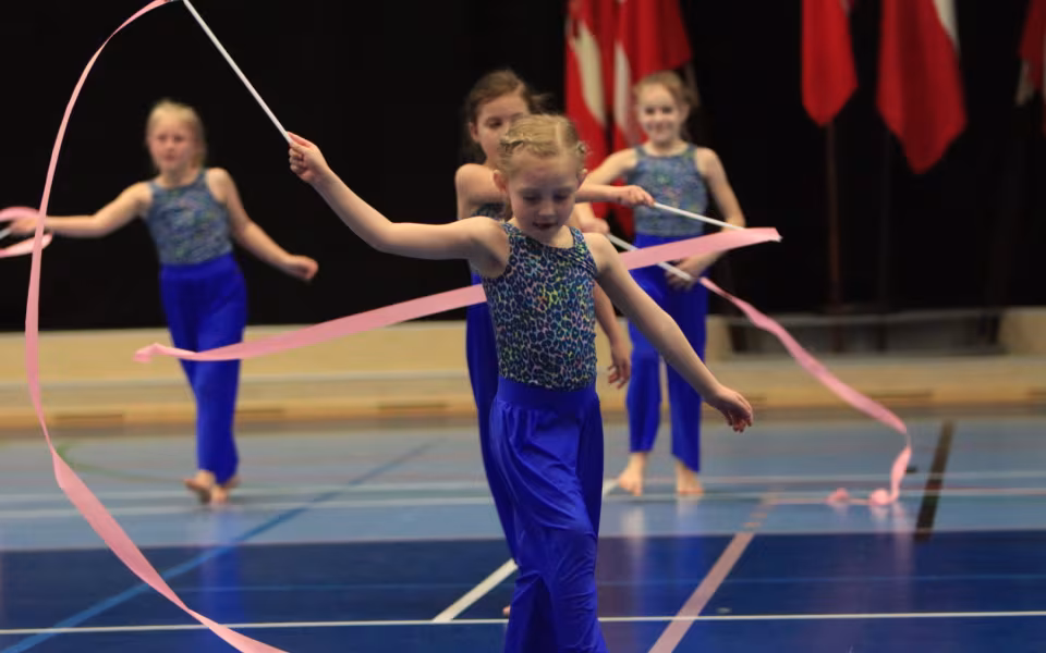 Mini Dancers Fra Outrup Strålede
