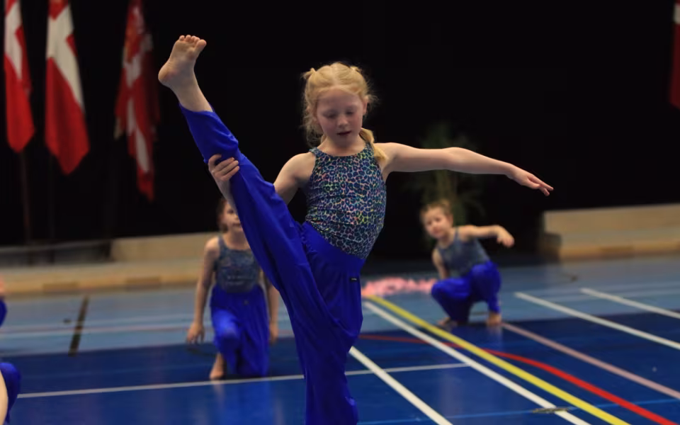 Mini Dancers Fra Outrup Strålede