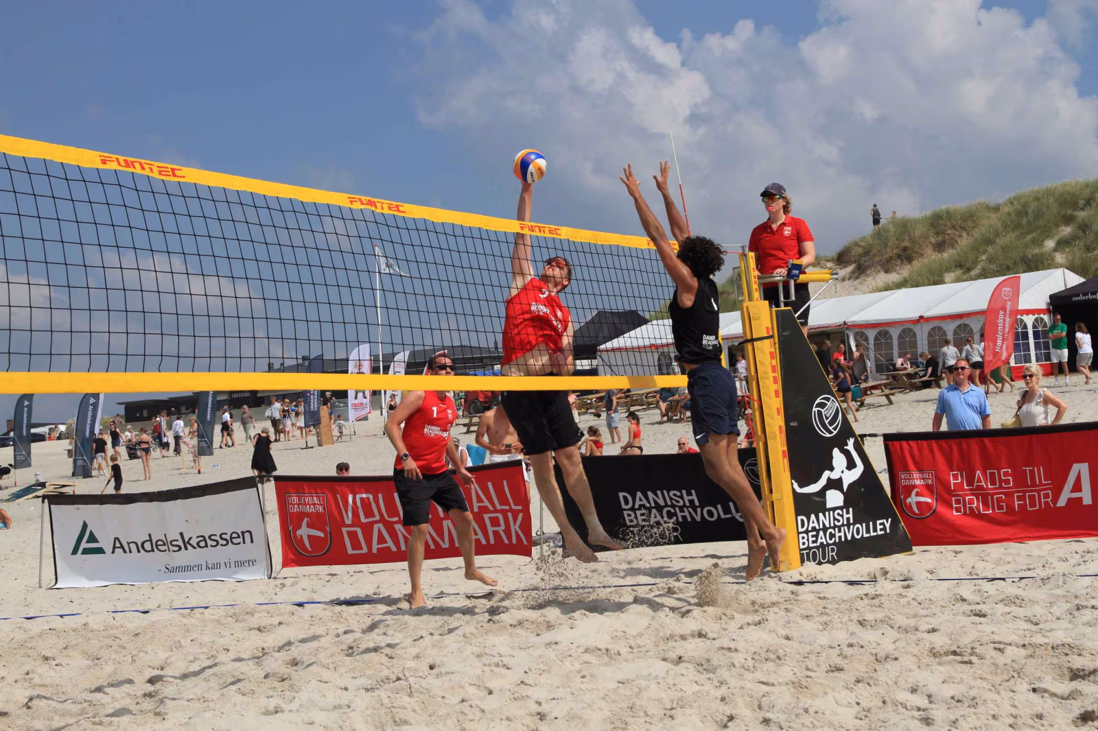 Beachvolleyfest ved Vesterhavet