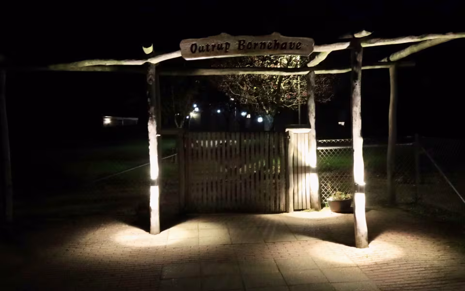 Mørkegåtur og hygge ved børnehaven