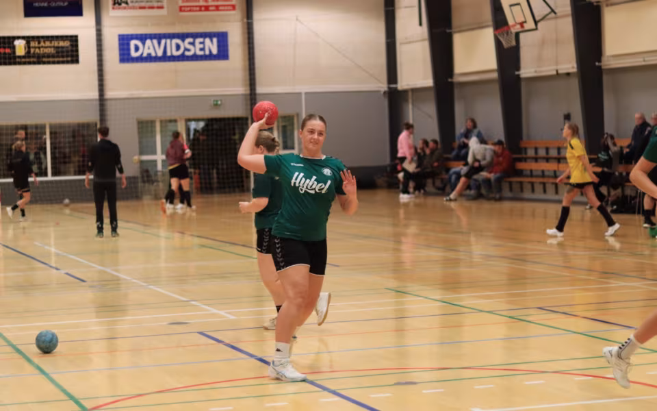 Begge Blåbjerg Hold Led Nederlag