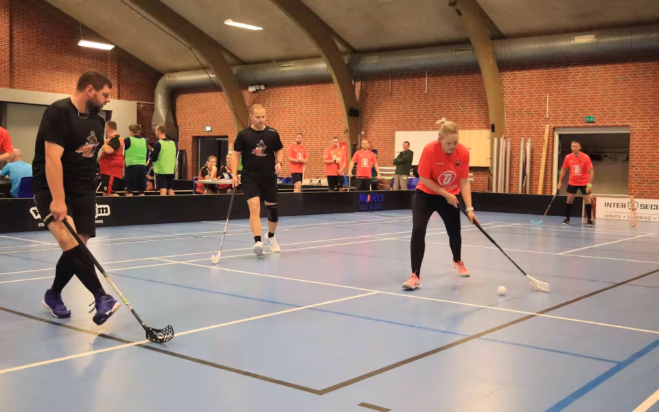 Floorball-sæson skudt i gang