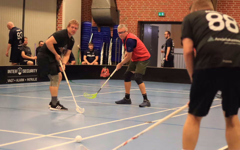 Floorball-sæson skudt i gang