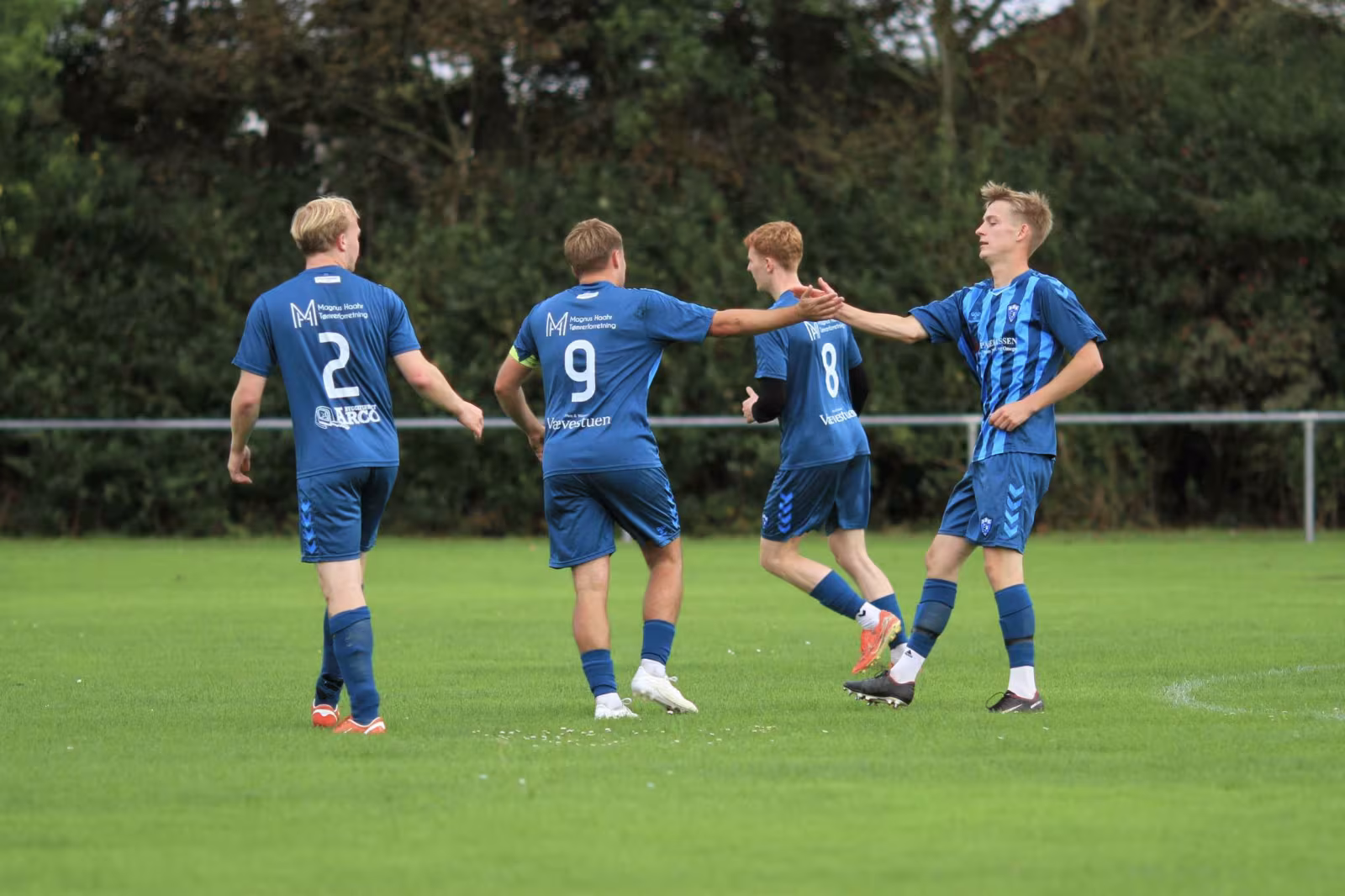 Simon Berg jubler efter sin scoring til 1-0
