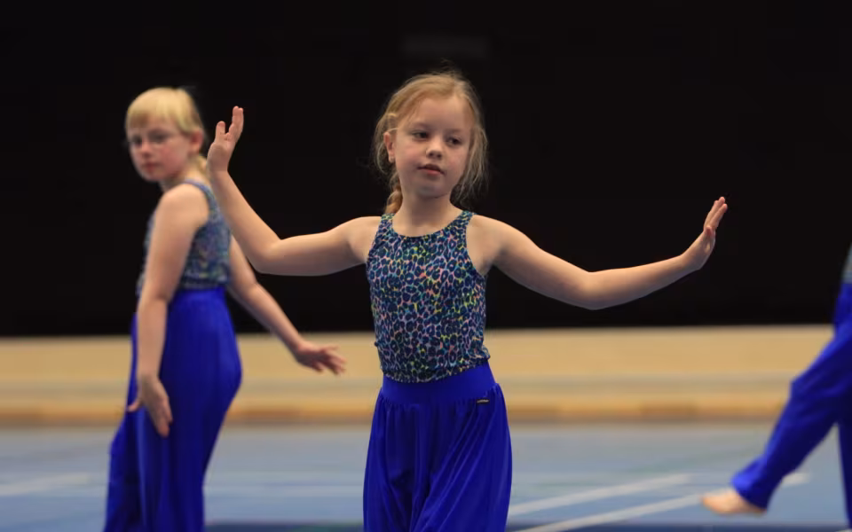 Mini Dancers Fra Outrup Strålede