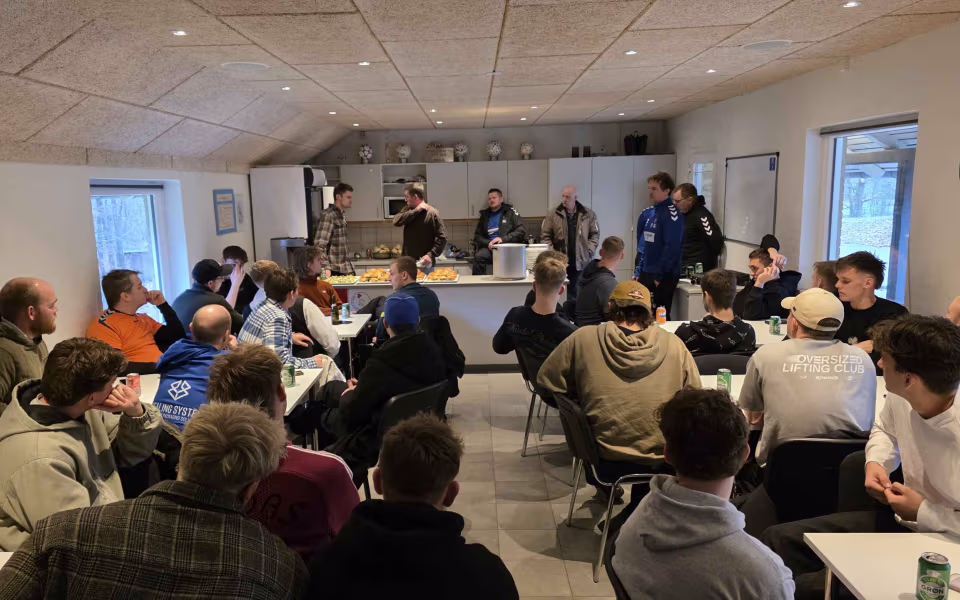 HTS Herre fodbold skød sæsonen i gang på en iskold januar dag.