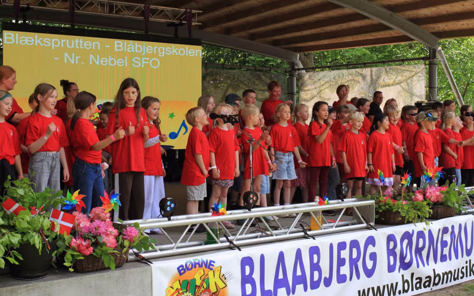 Musikfest samlede generationer i Outrup