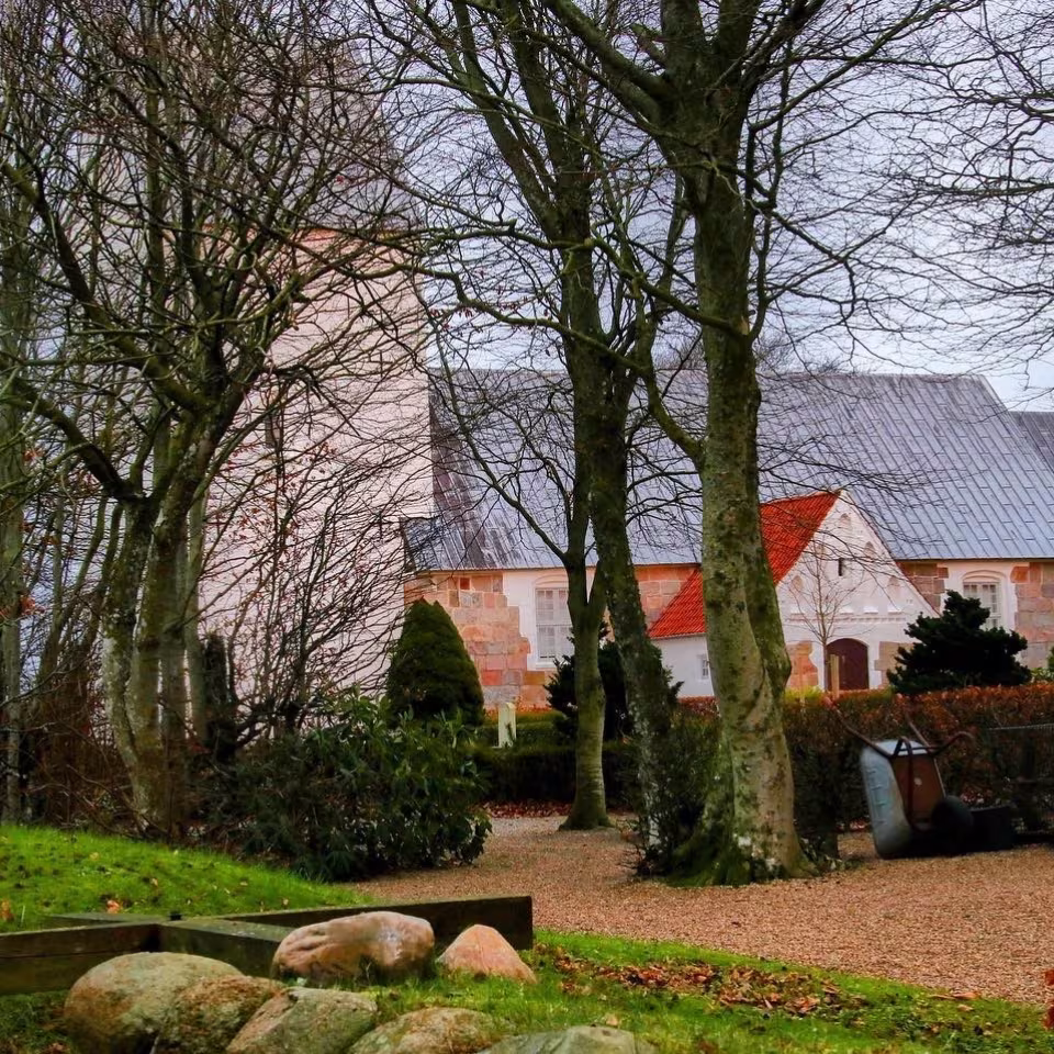 Henne Kirke