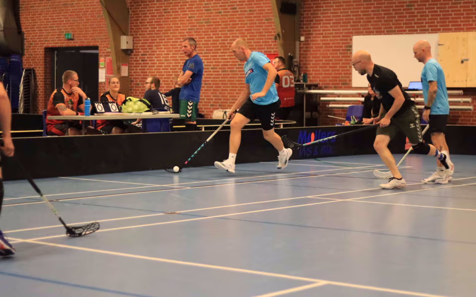 Floorball-sæson skudt i gang
