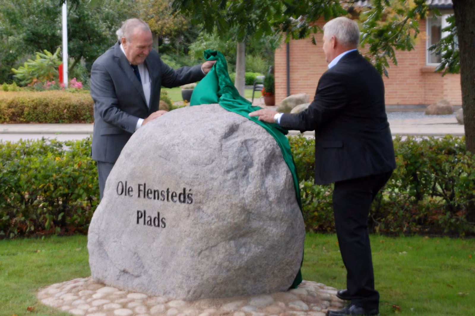 Indvielse - Ole Flensteds Plads