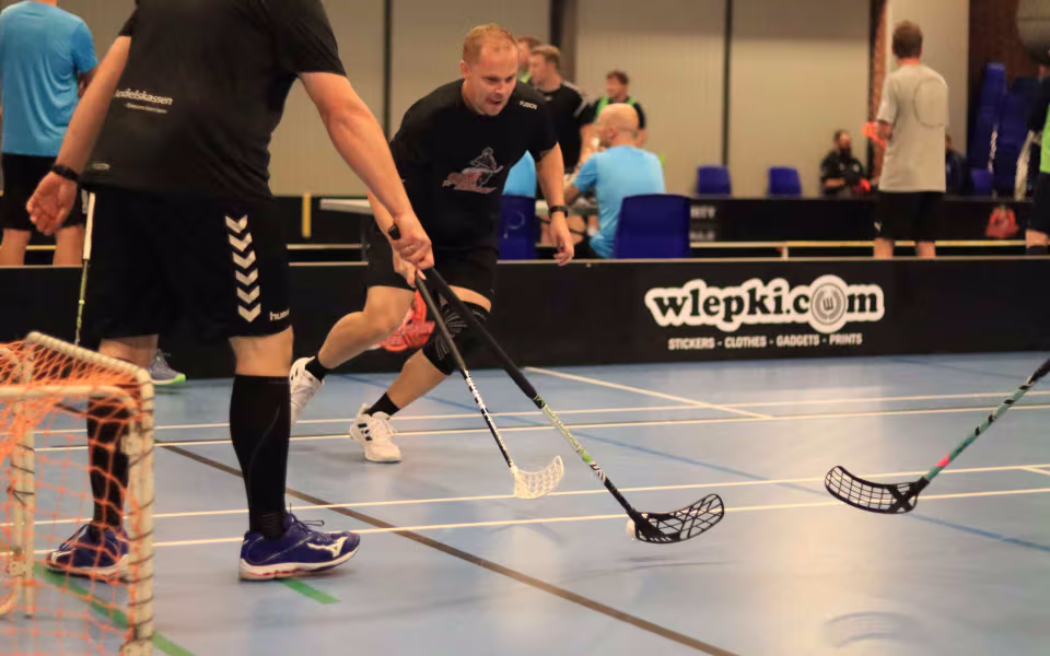 Floorball-sæson skudt i gang
