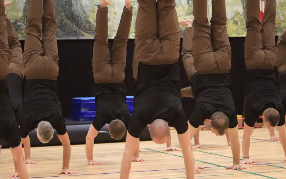 Forårsopvisning styrker integration i Outrup