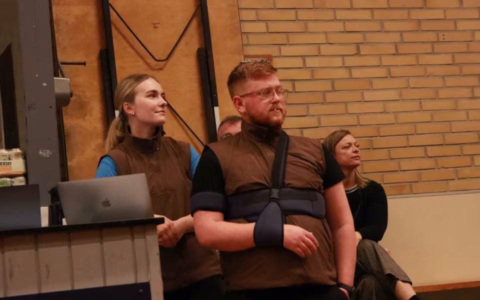 Seniorer fejrer gymnastik og fællesskab
