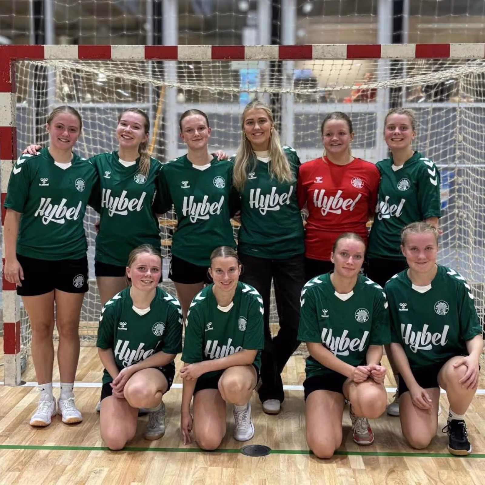 Nyt spillertøj til U17-piger