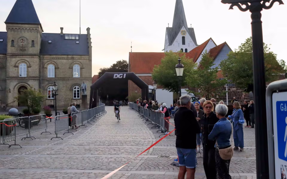 Sponsorløb skabte fest på torvet