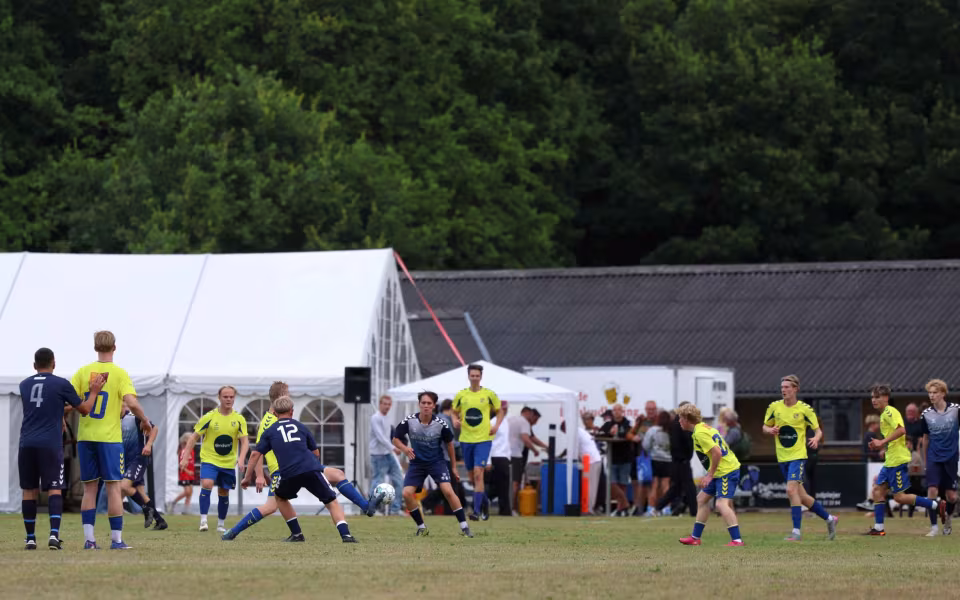HTS-serie 1 åbner efterårssæsonen med fortjent 3-0-sejr - Se filmklip fra kampen