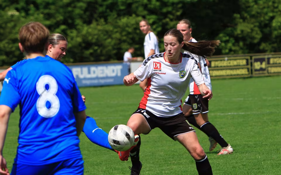 Varde kvinder taber til bundhold