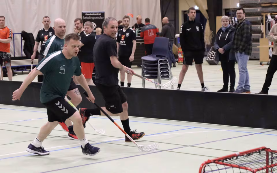 Varde-mesterskab i floorball afholdt