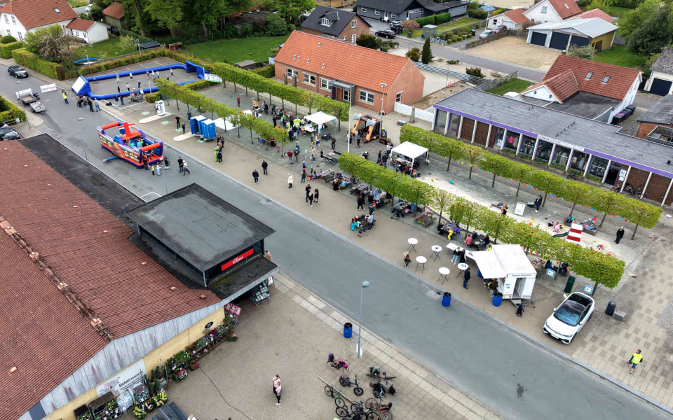 Stor deltagelse til Tistrup Screaming Carneval på torvet - Se de mange billeder