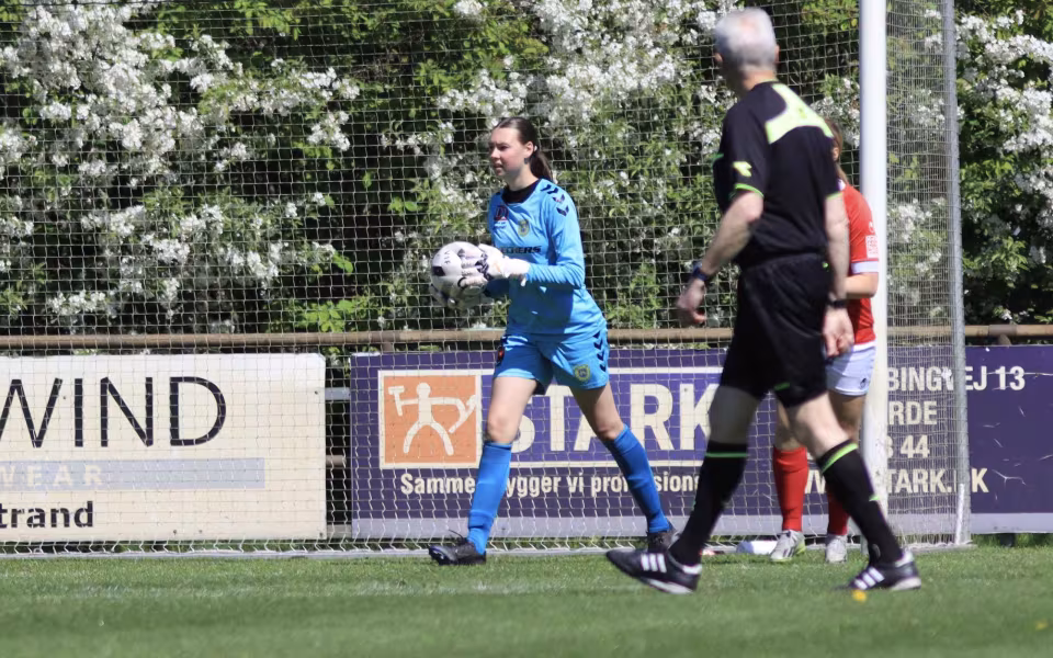 Varde U-19 piger sejrer hjemme